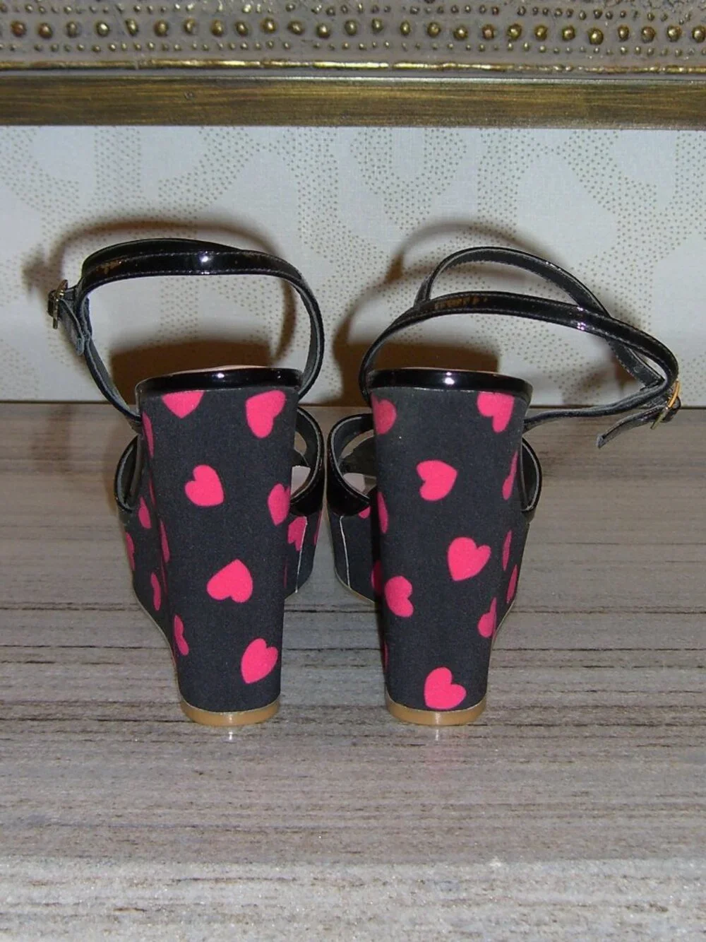 NEW KATE SPADE NEW YORK HEART WEDGE PLATFORM SHOES 7M